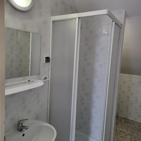 Goscinne U Marcina, Gaestezimmer Bei Martin Vendégház Mielno
